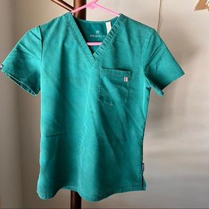 Mediclo scrubs bundle (3 items)